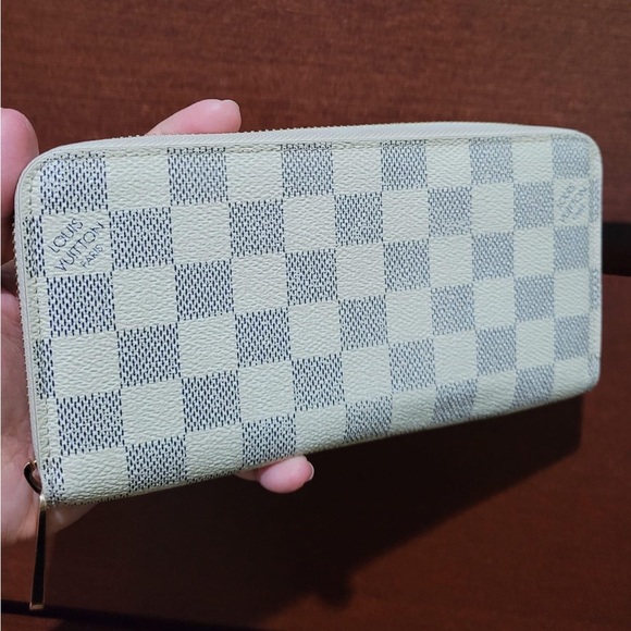 Sold❌Authentic LV Azur Zipped Around Long Wallet💕 - Picture 6 of 13